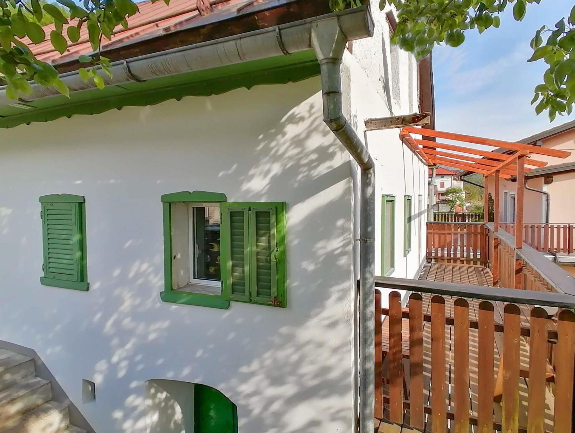 Villa Pocitniska Hiska Medvejke Slap ob Idrijci Exterior foto